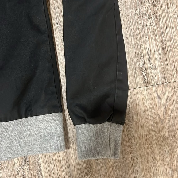 Nike Black and Gray Women's Jacket - Picture 12 of 15